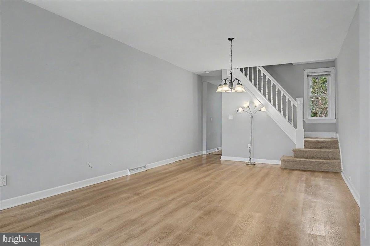 203 N Dupont St - Photo 6 of 24