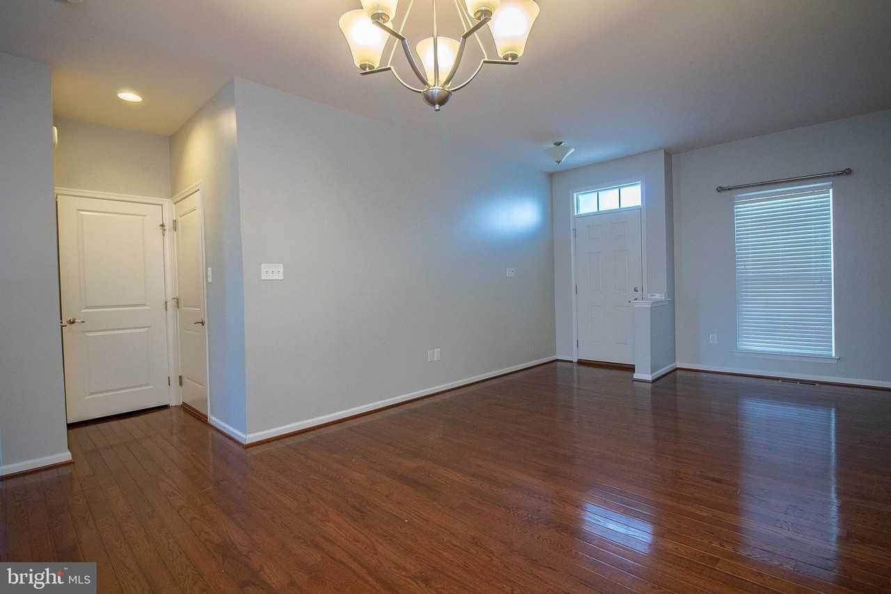 143 Margaretta Dr - Photo 3 of 21