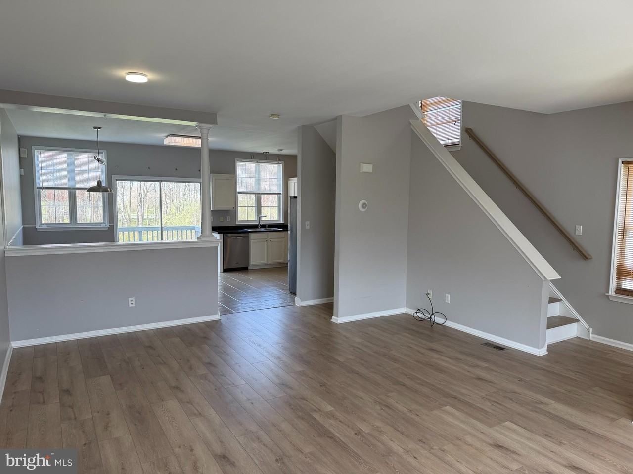 25 Shawn Ln - Photo 6 of 24