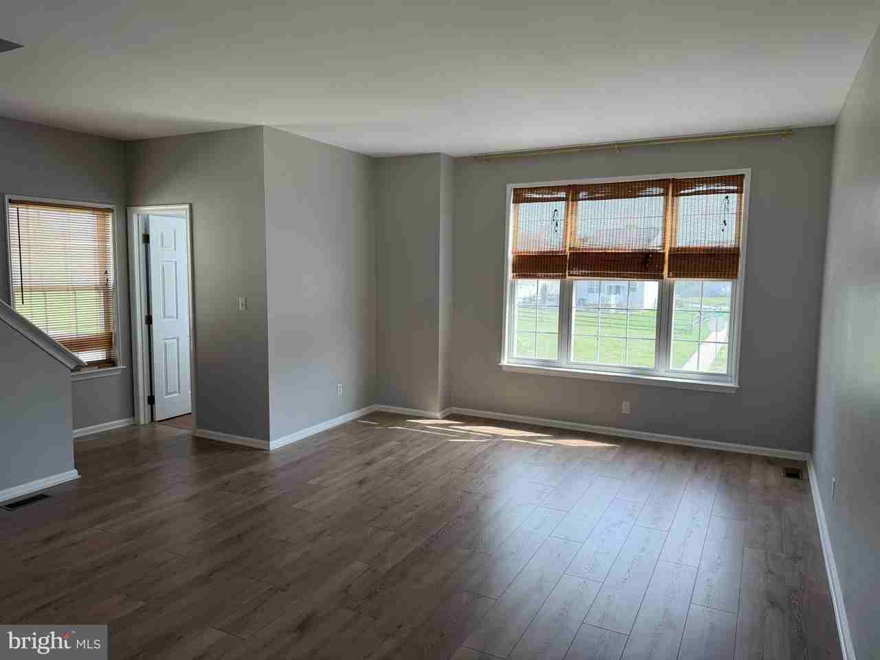 25 Shawn Ln - Photo 7 of 24