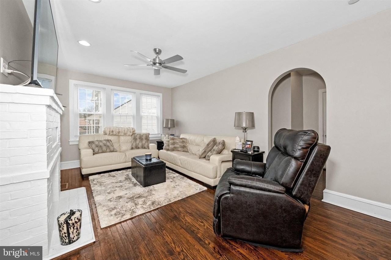 5 Woodrow Ave - Photo 5 of 33