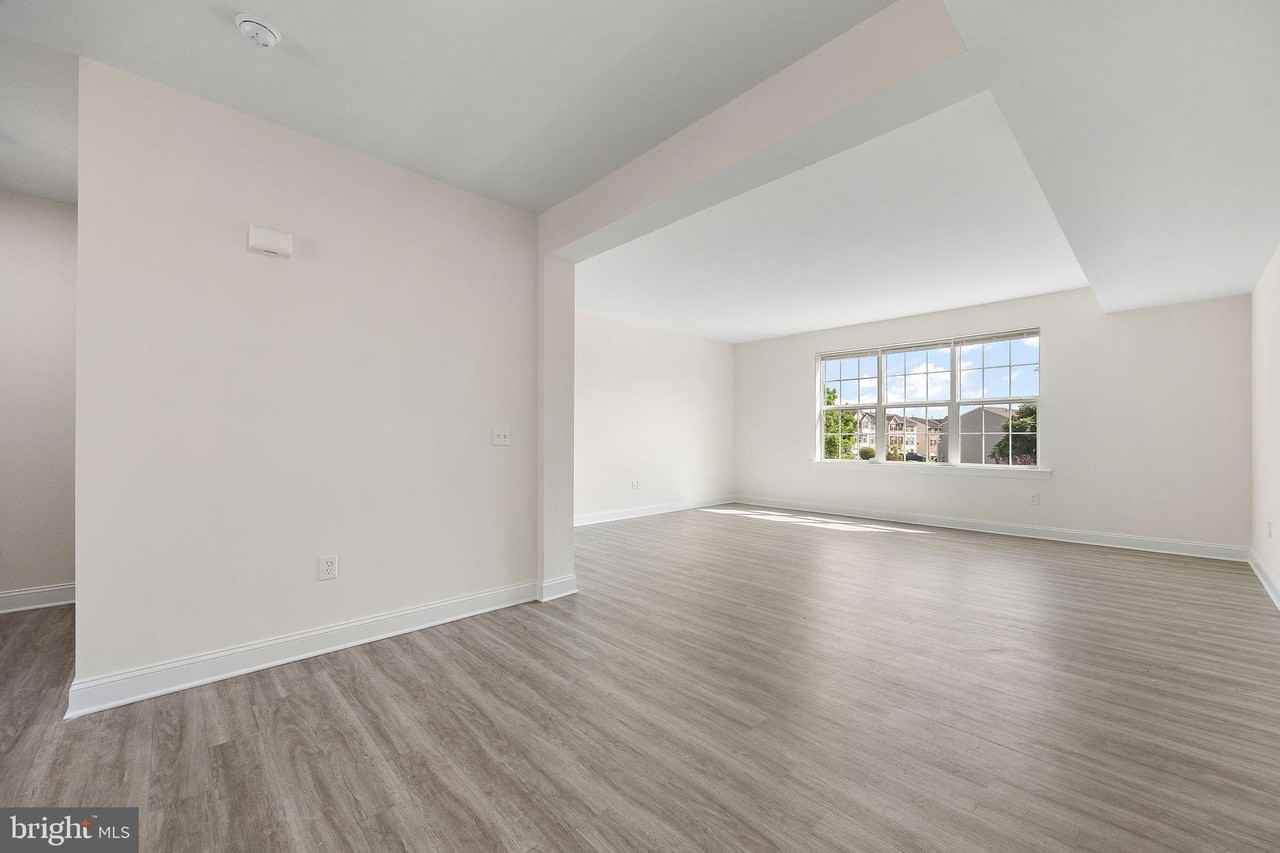 601 Pony Ln - Photo 3 of 24