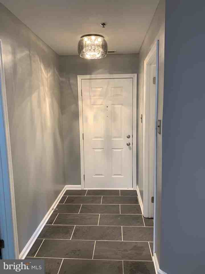 809 Willings Way - Photo 3 of 50