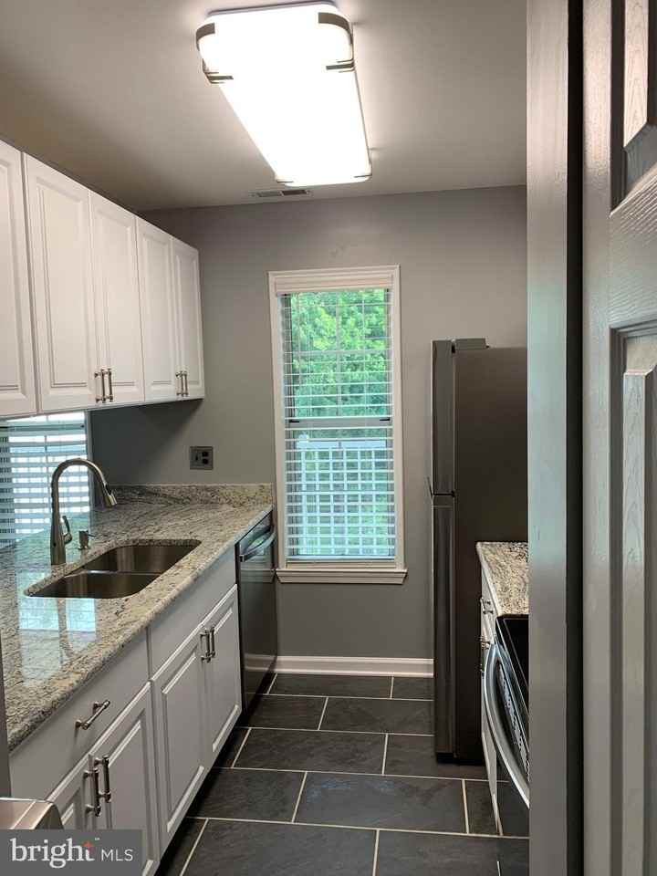 809 Willings Way - Photo 6 of 50