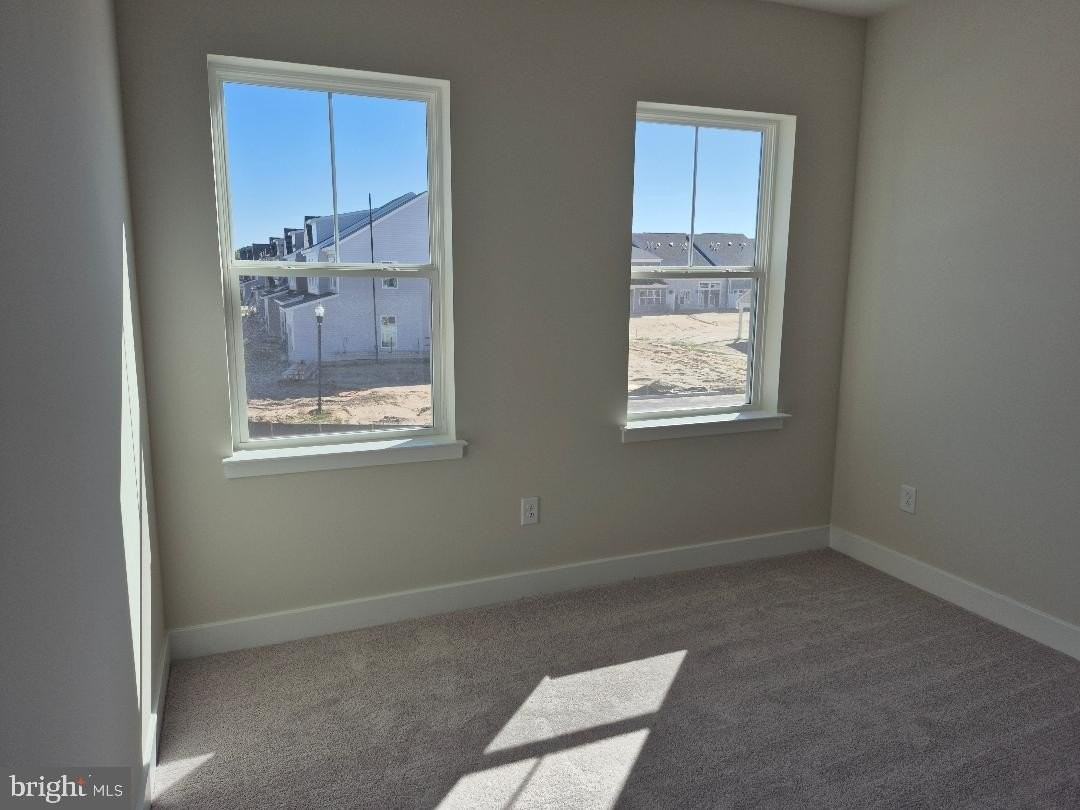 29273 Oxford Dr - Photo 6 of 7