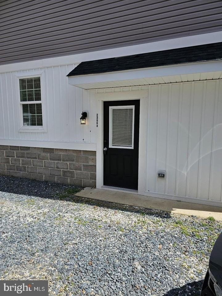 20429 Harbeson Rd - Photo 2 of 13