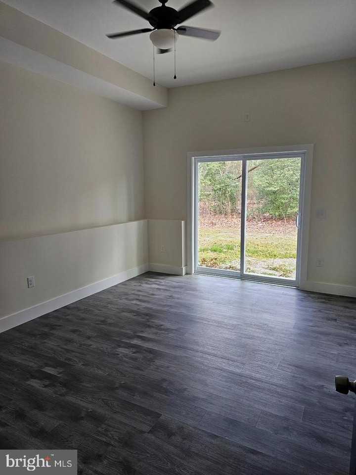 20429 Harbeson Rd - Photo 6 of 13