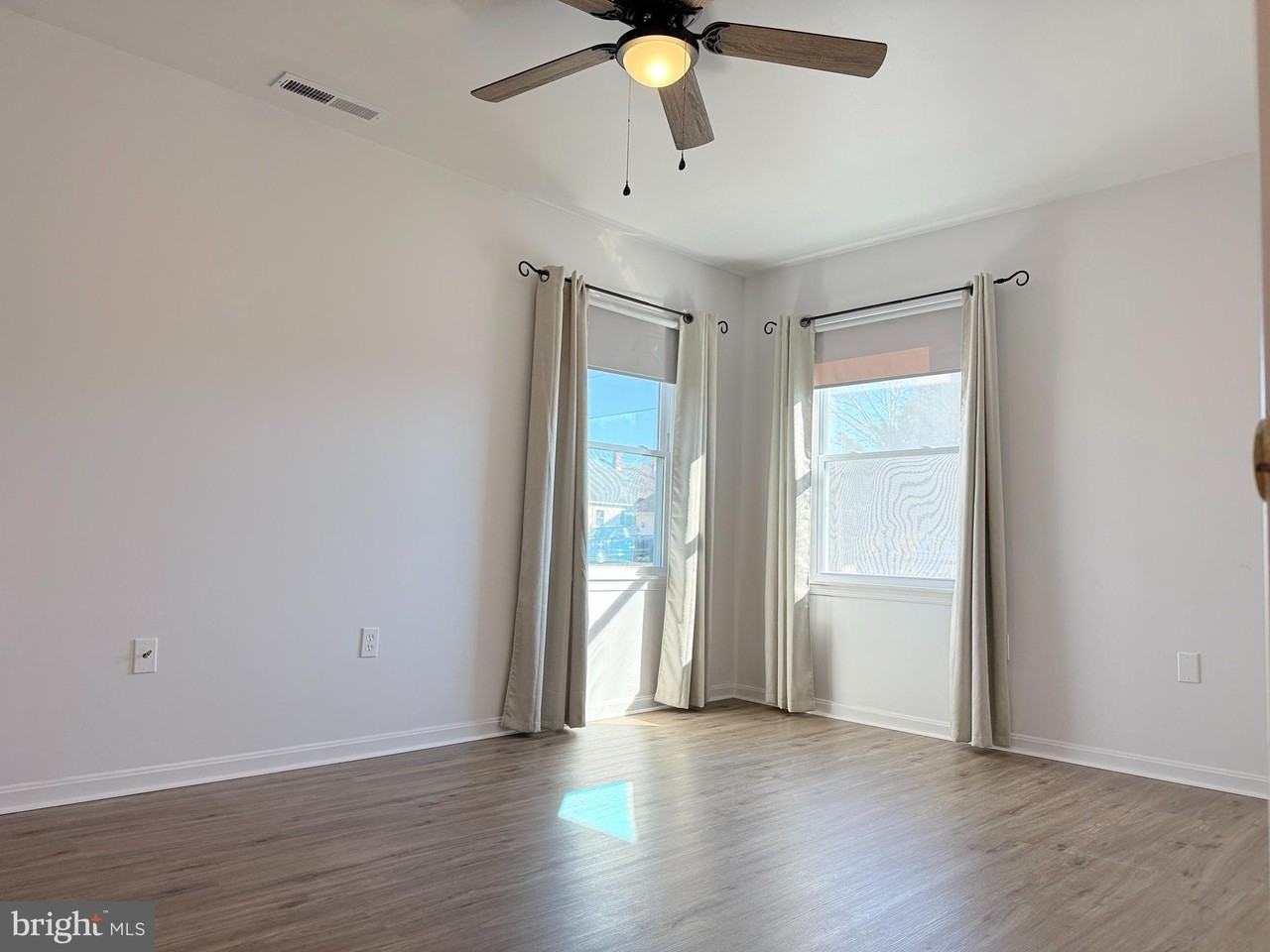 400 Franklin St - Photo 6 of 10