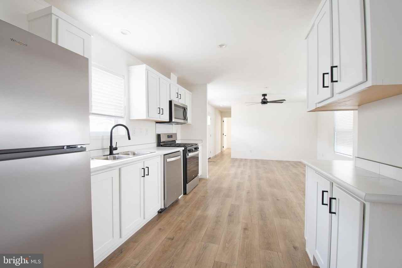 11386 1st St - Photo 6 of 18