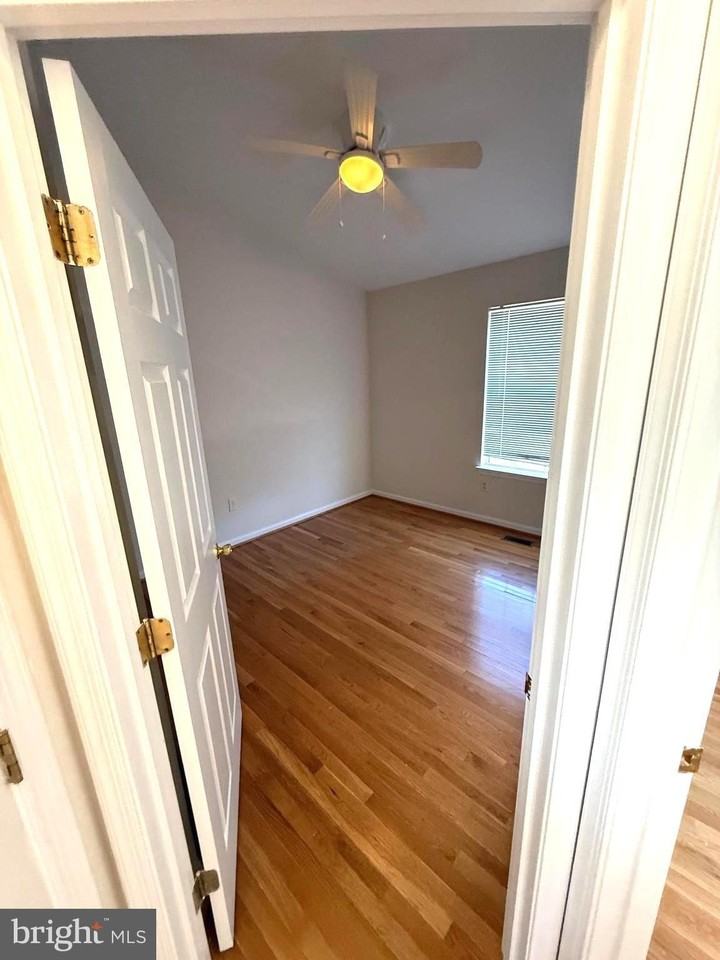 8716 Little Patuxent Ct - Photo 6 of 17