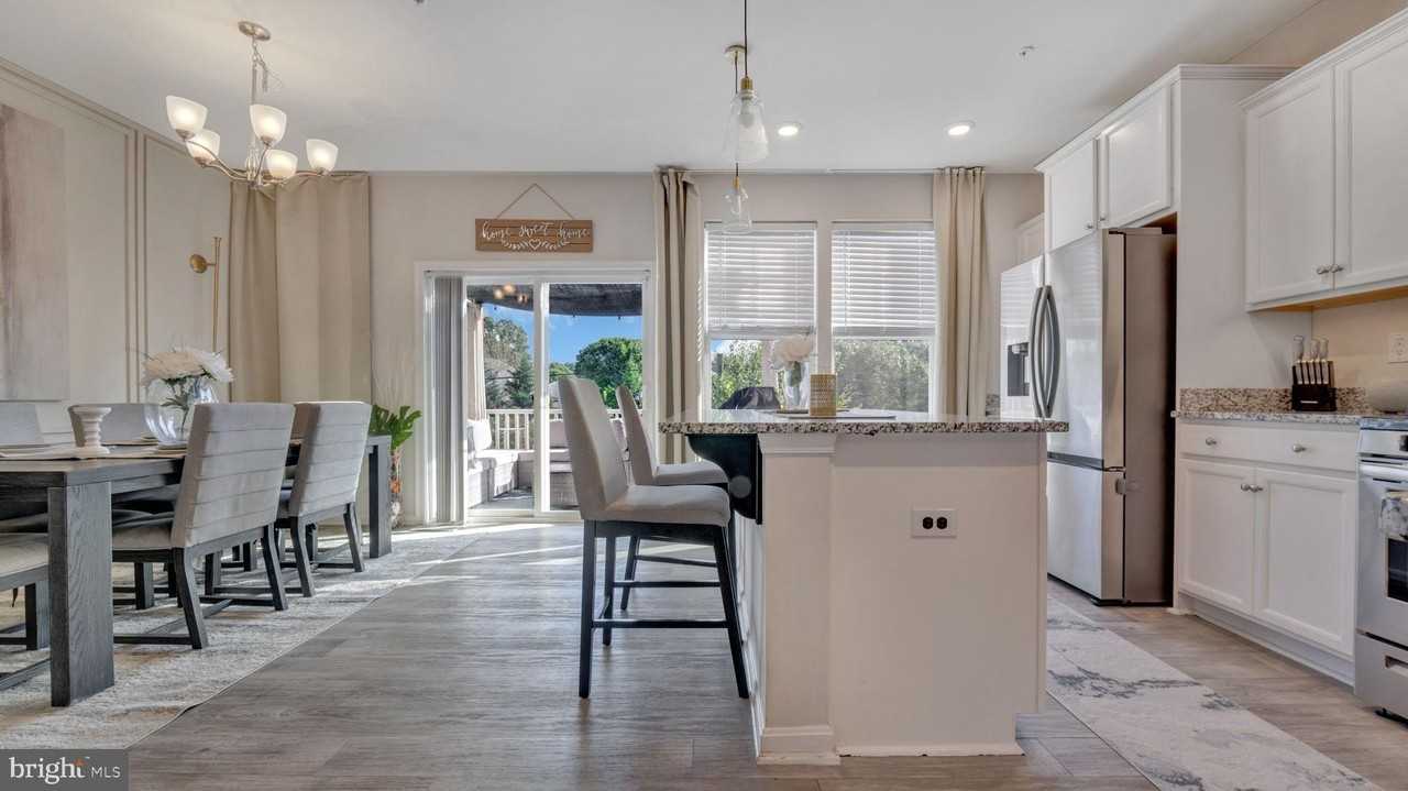 7748 Venice Ln - Photo 6 of 27