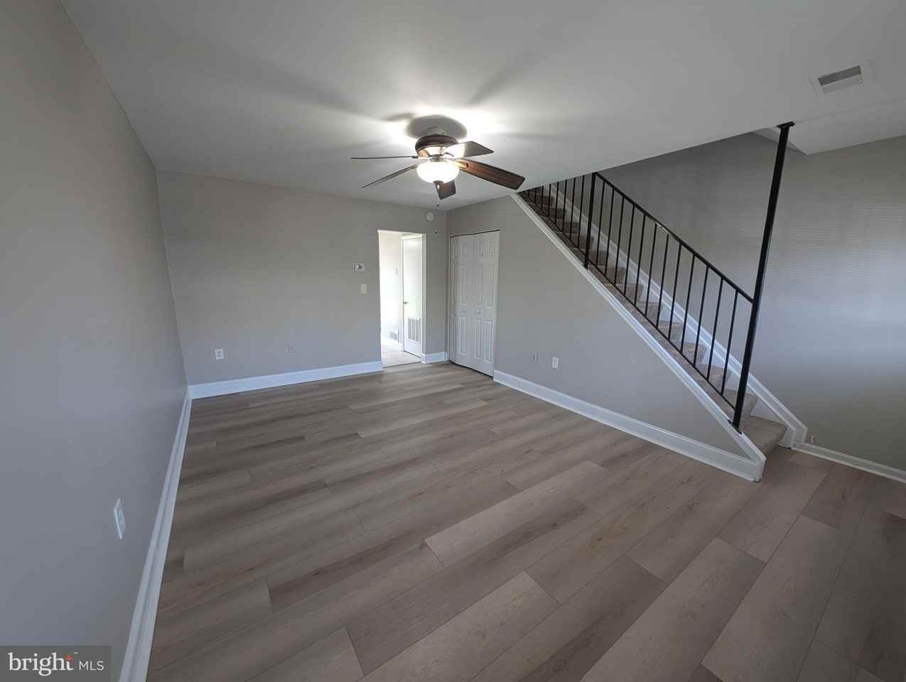 8435 Norwood Dr - Photo 3 of 37