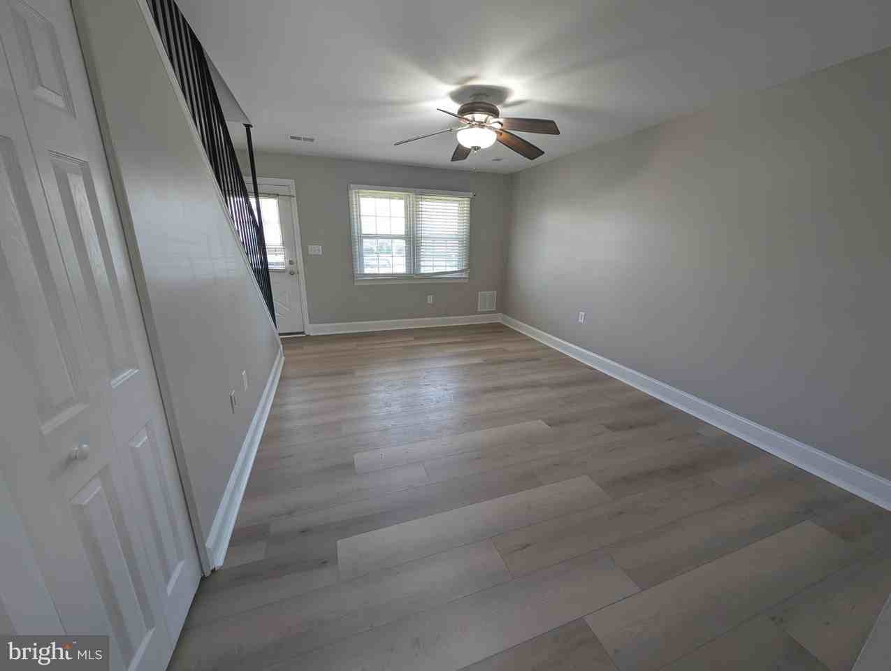 8435 Norwood Dr - Photo 5 of 37