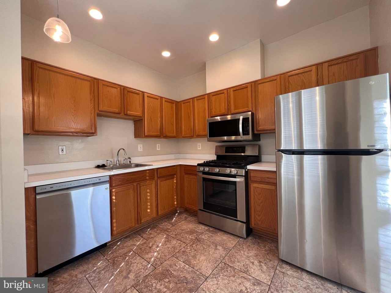 3511 Piney Woods Pl #C104 - Photo 7 of 30