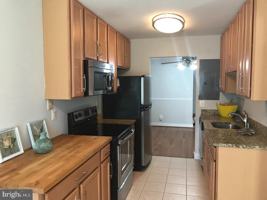 featured image of 1225 Gemini Dr Apt B #Apt B