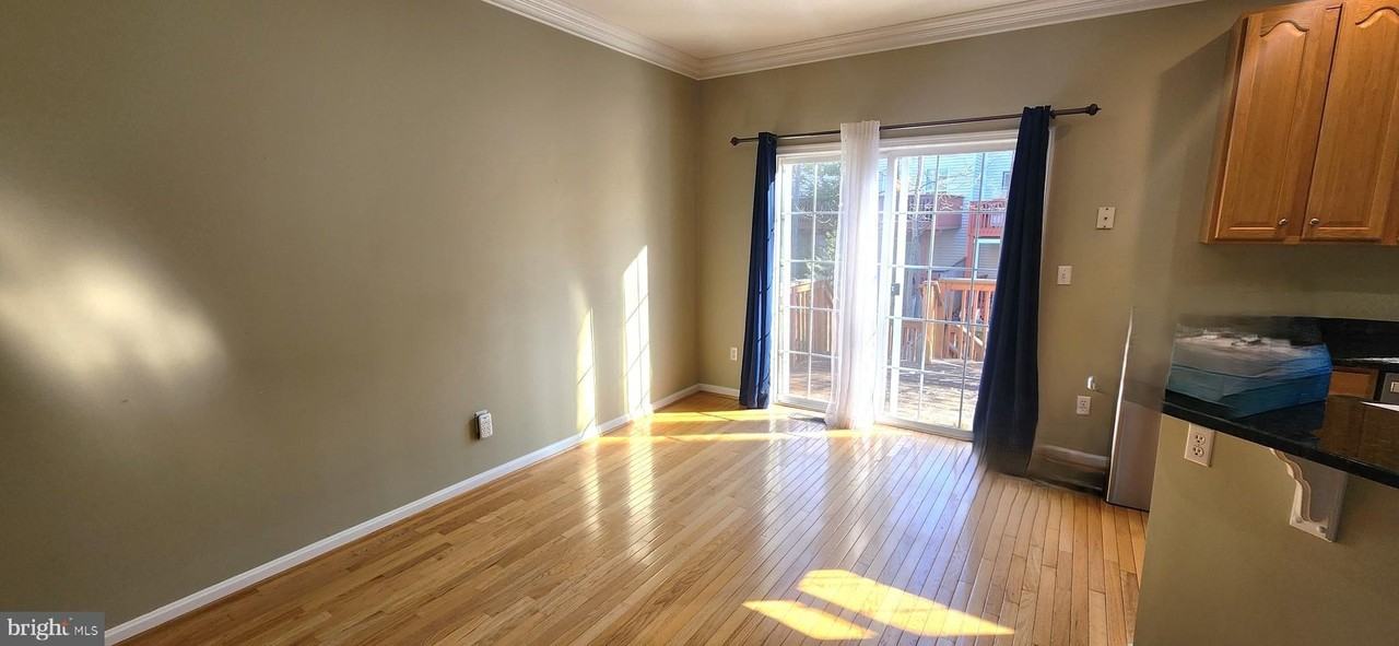 223 Wintergull Ln - Photo 4 of 35