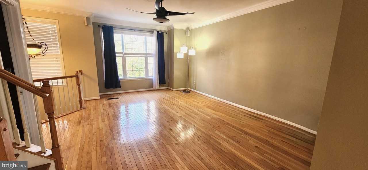 223 Wintergull Ln - Photo 6 of 35