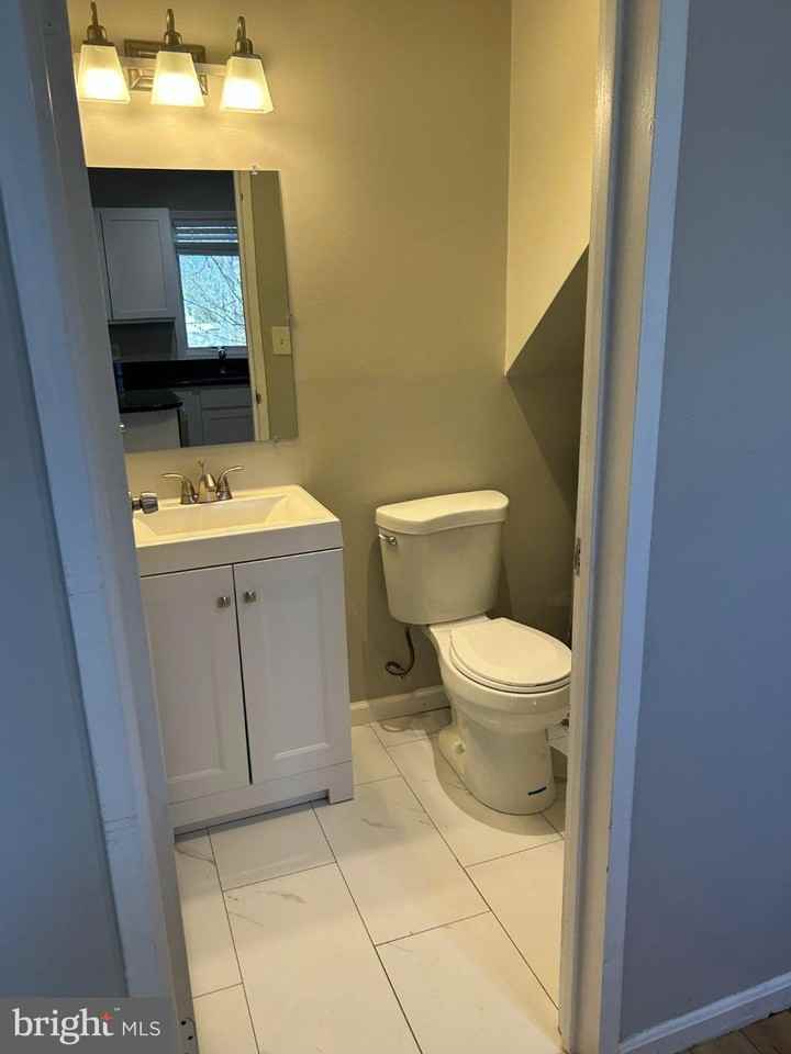 1004 Dreams Landing Way - Photo 6 of 16