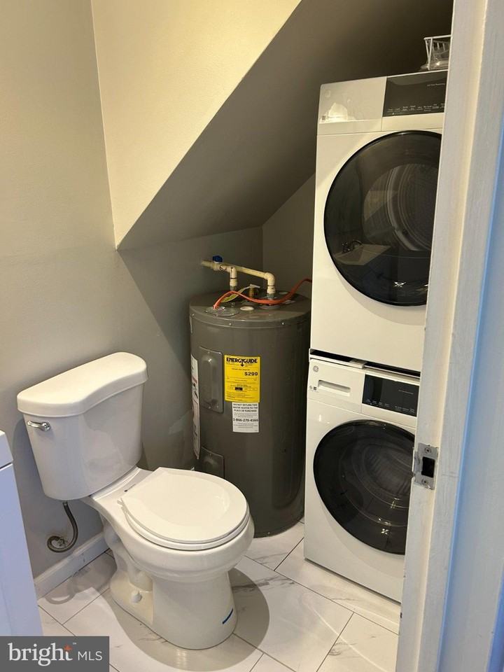 1004 Dreams Landing Way - Photo 7 of 16