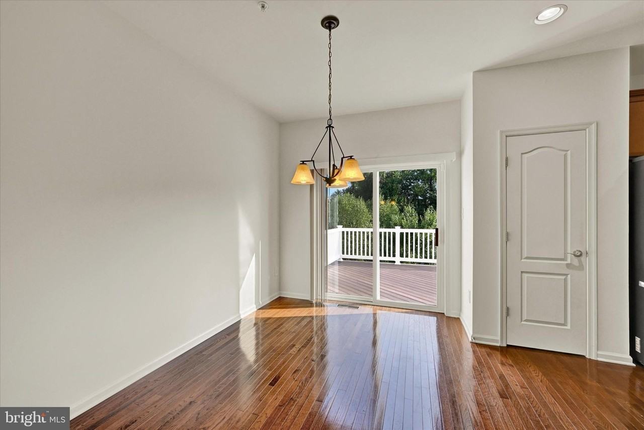 8409 Wood Thrush Way - Photo 4 of 34