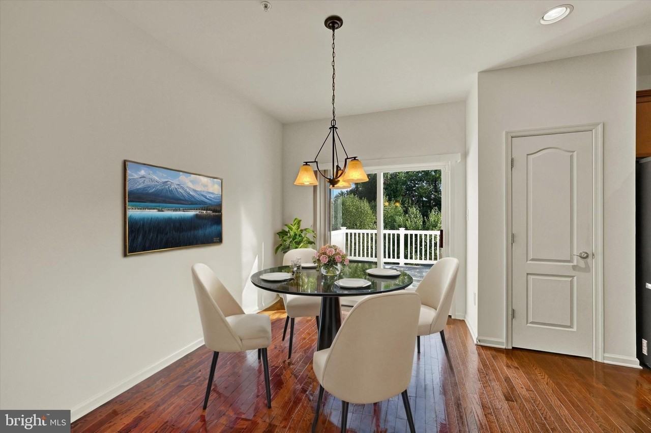 8409 Wood Thrush Way - Photo 5 of 34