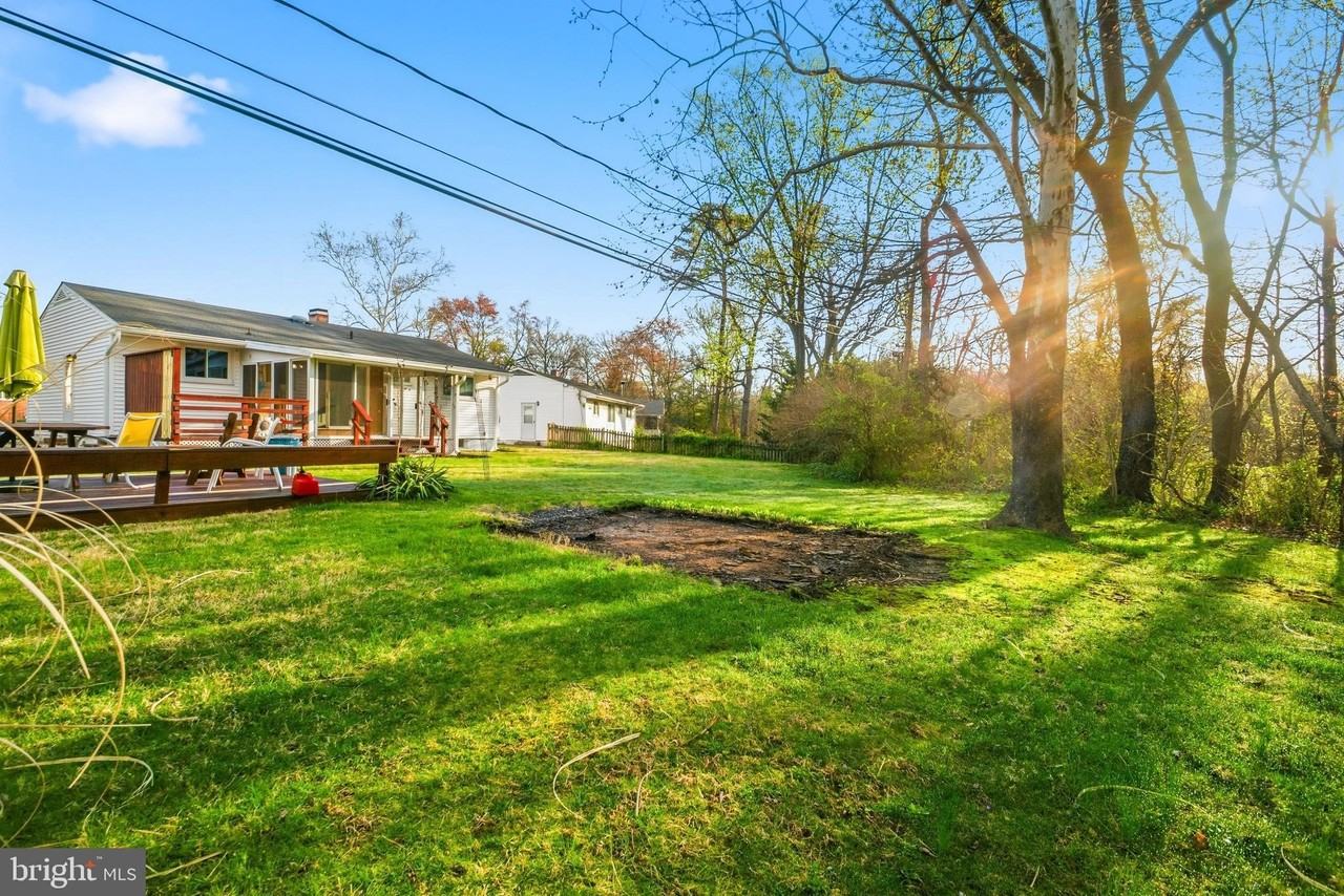 1909 Pagham Rd - Photo 5 of 25