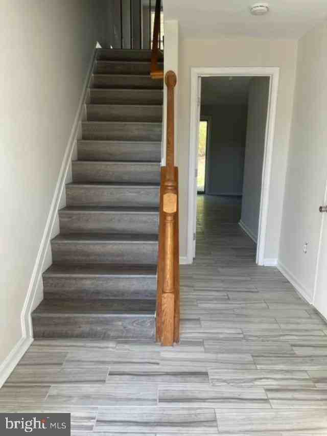 216 Pinecove Ave - Photo 3 of 17