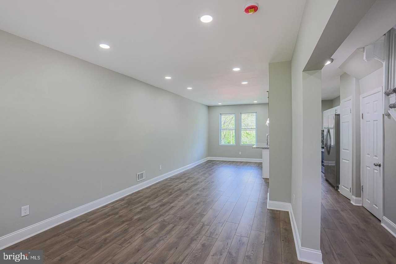 4415 Old York Rd - Photo 3 of 19