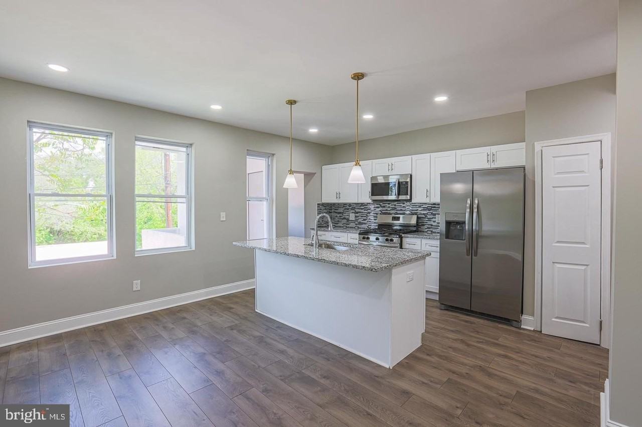 4415 Old York Rd - Photo 5 of 19