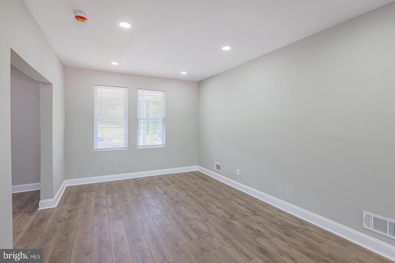 4415 Old York Rd - Photo 7 of 19