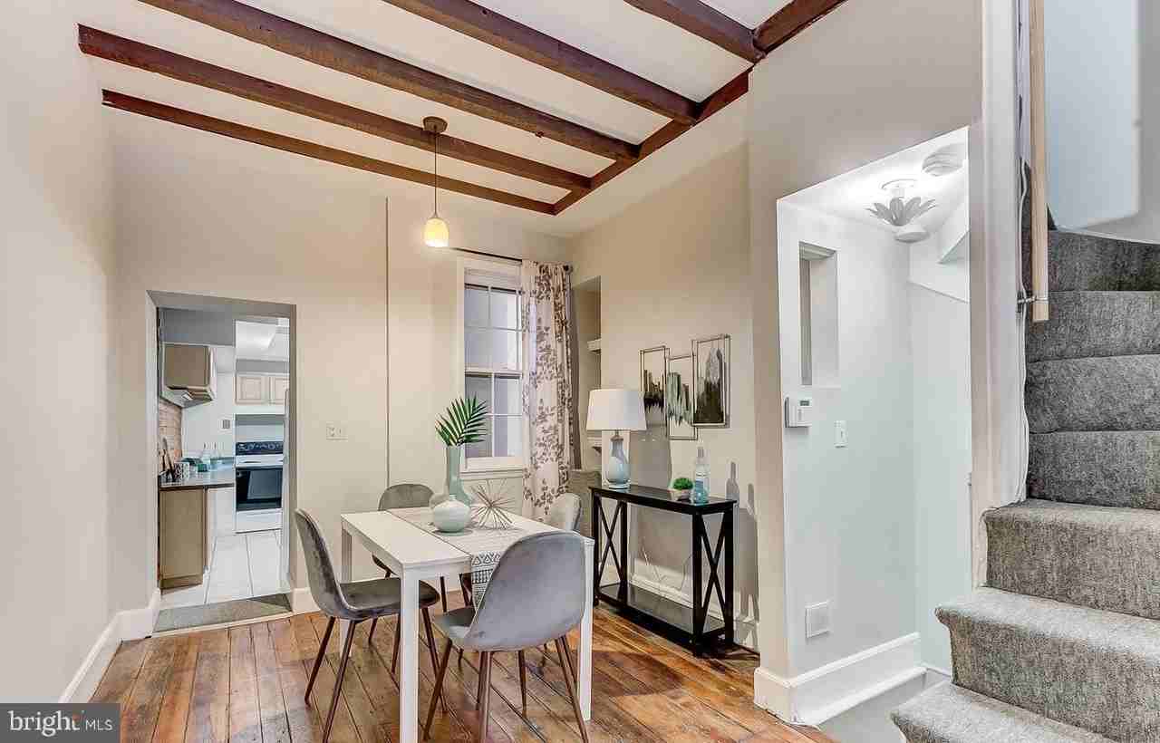 825 S Charles St - Photo 6 of 34