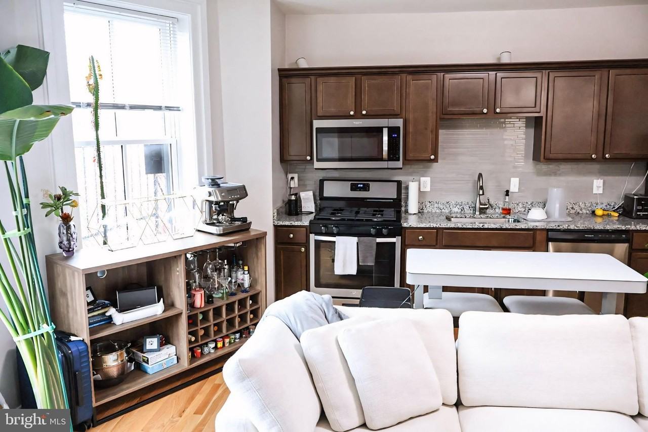 1734 Bolton St Apt 3r - Photo 7 of 38