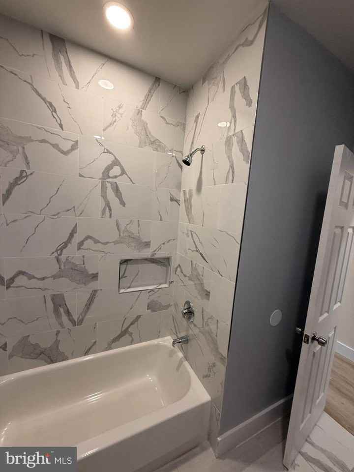 1930 N Payson St - Photo 7 of 12