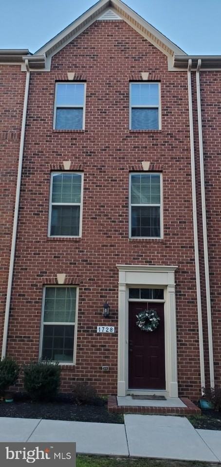 1728 Lantern Mews - Photo 3 of 13
