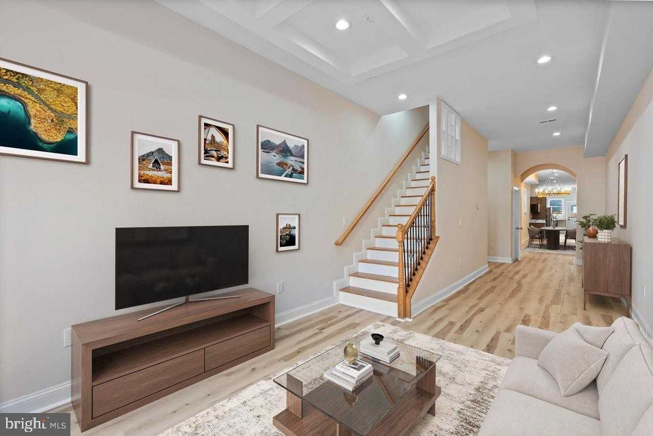 919 Stiles St - Photo 2 of 35