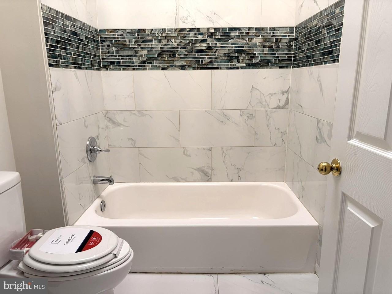 2604 Park Heights Ter Unit 2 - Photo 3 of 18