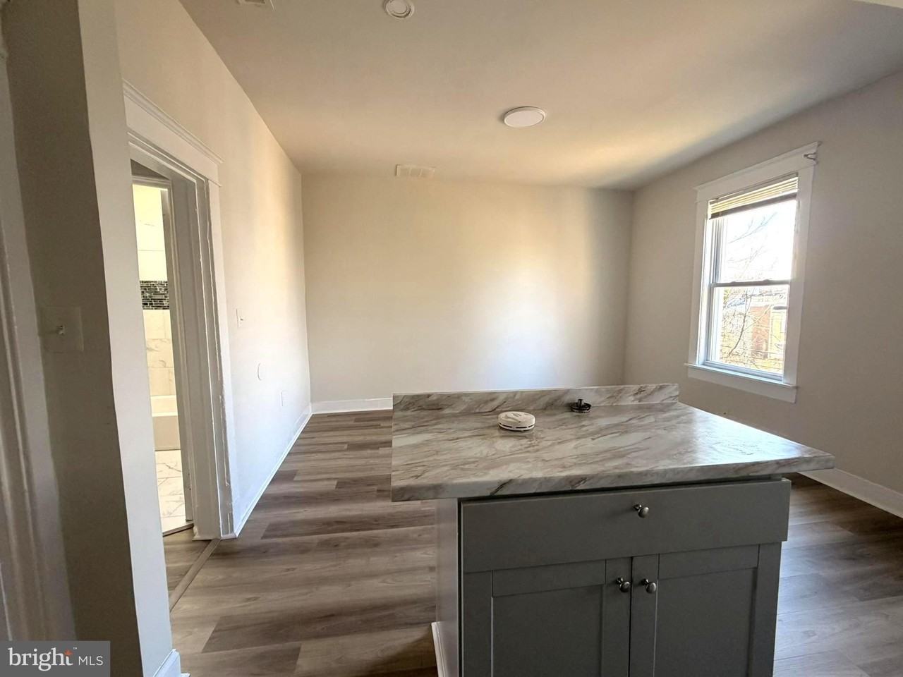 2604 Park Heights Ter Unit 2 - Photo 6 of 18