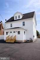 featured image of 2125 1/2 Oakland Rd