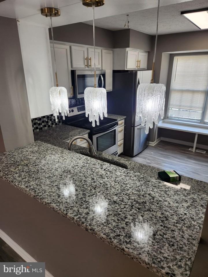 3506 Derby Shire Cir - Photo 4 of 33