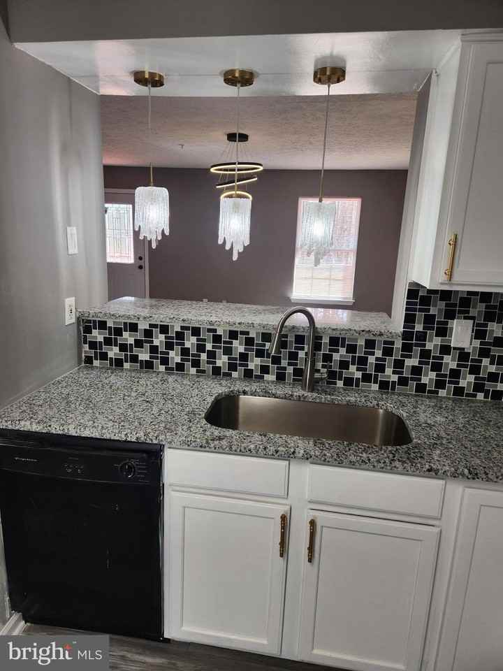 3506 Derby Shire Cir - Photo 5 of 33