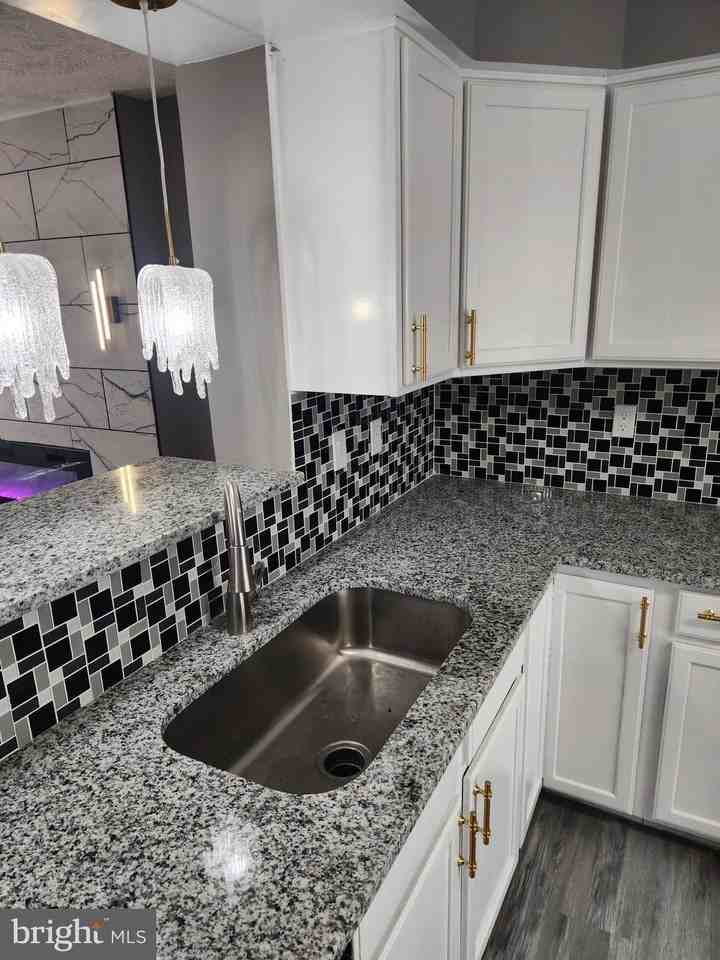 3506 Derby Shire Cir - Photo 6 of 33