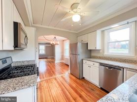 213 E Chatsworth Ave - Photo 1 of 1