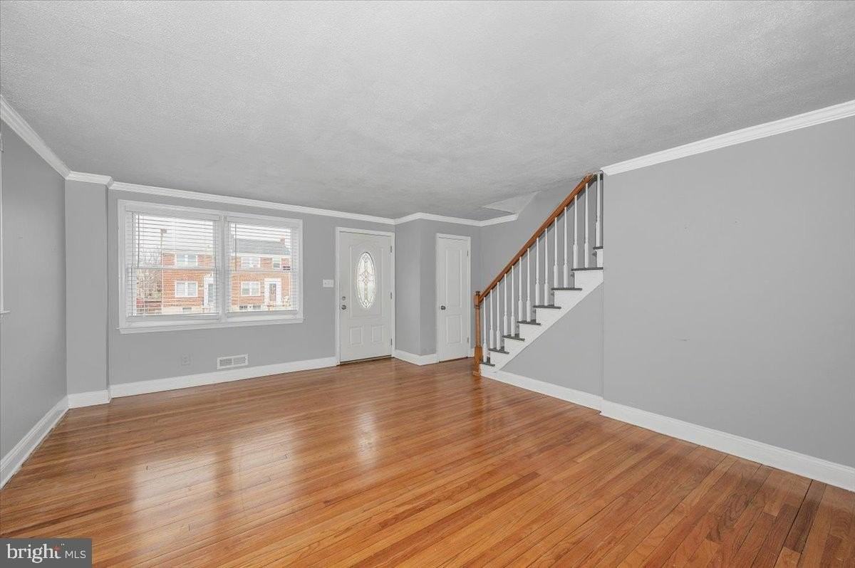 1551 Langford Rd - Photo 5 of 50