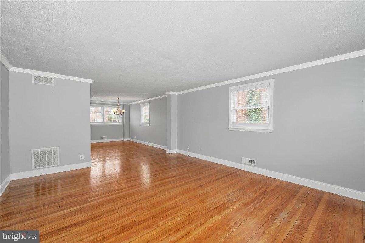 1551 Langford Rd - Photo 7 of 50