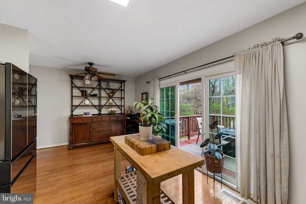 3964 Forest Valley Rd - Photo 7 of 25