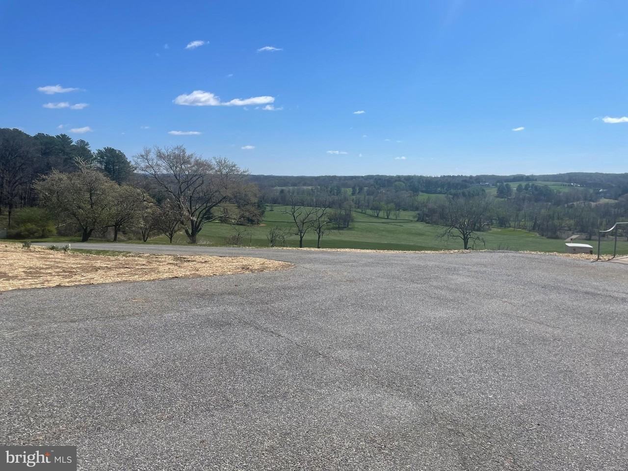 2601 Butler Rd - Photo 3 of 50