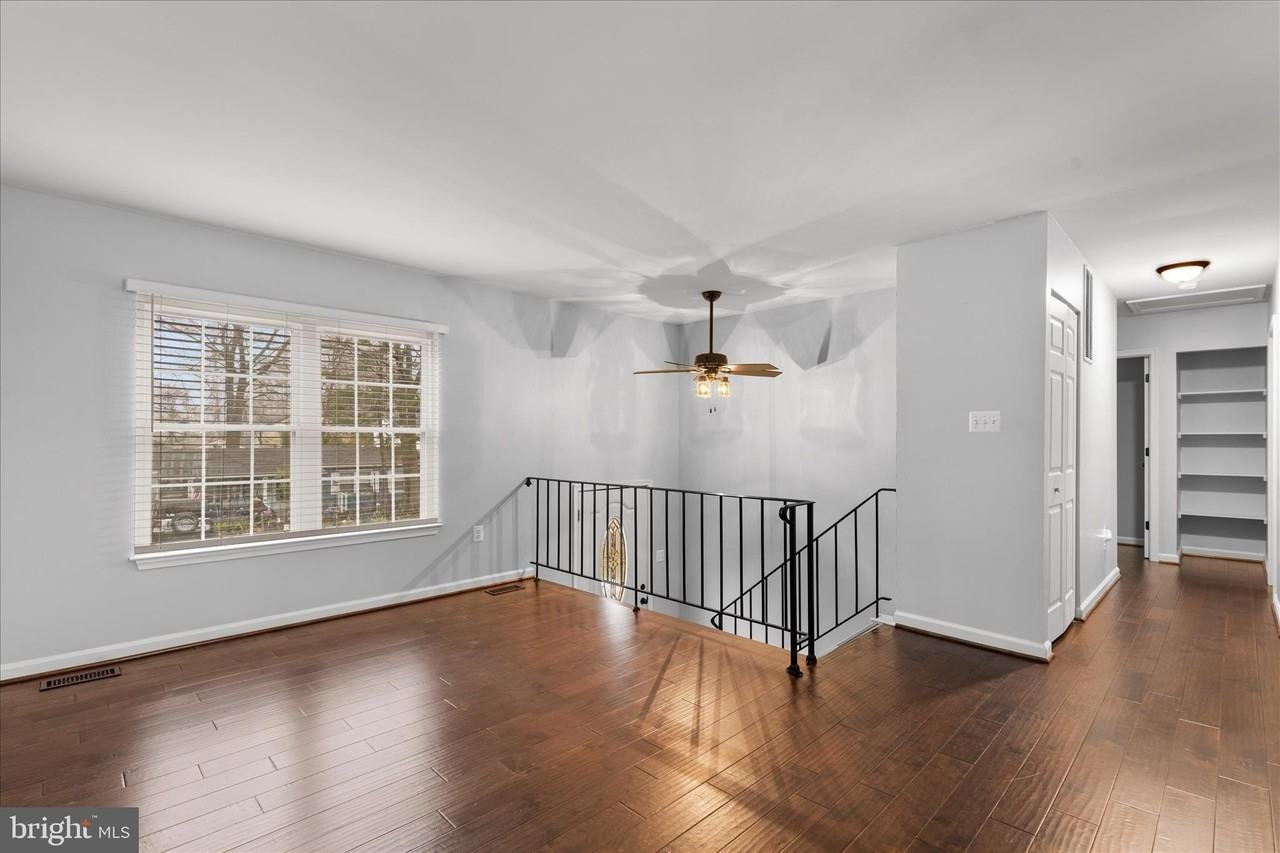 3813 8th St - Photo 5 of 29