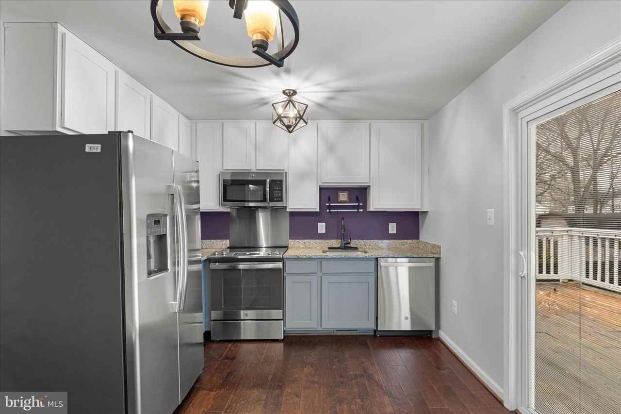 3813 8th St - Photo 7 of 29