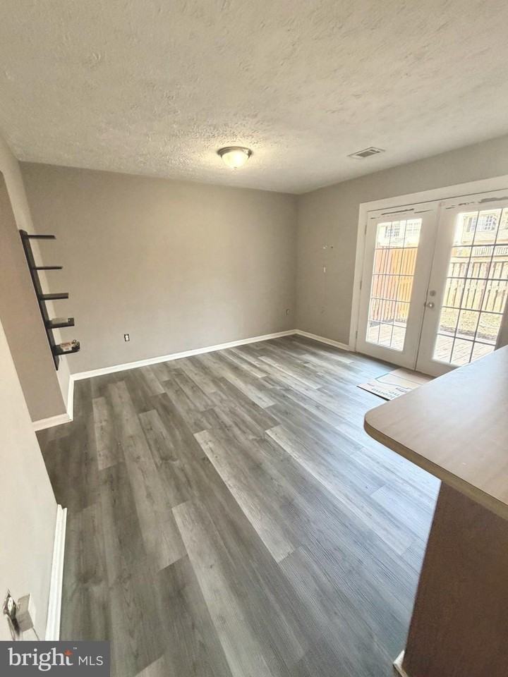 6133 Sea Lion Pl - Photo 4 of 17