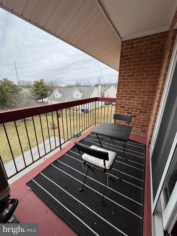 327 Saint Marys Ave Unit 7k - Photo 6 of 16